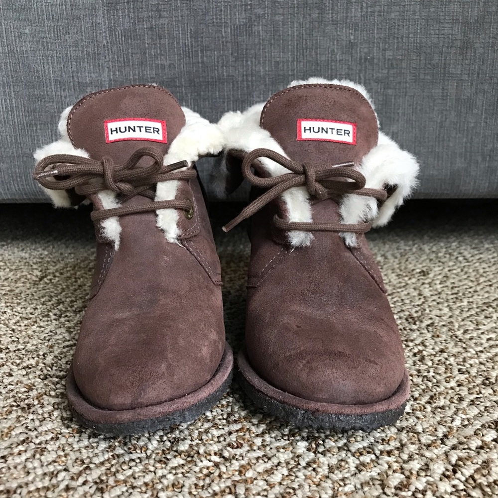Authentic HUNTER GLENSHEE Suede Wedge Boots Size 7